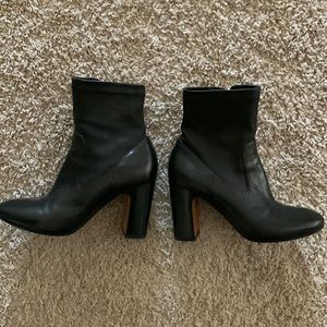 EUC Vince Black Leather Booties 7.5M